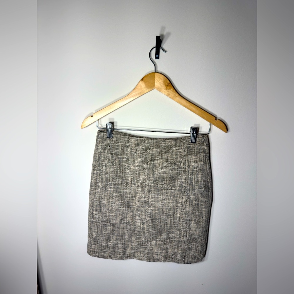 LOFT Petite Tweed Skirt – Size 00P – Excellent Condition